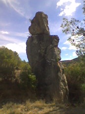 El menhir de "El Cantal"